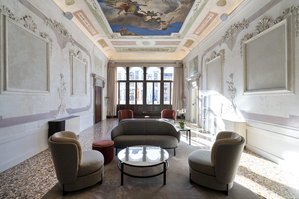 Il salone nobile al primo piano Soggiorno di lusso in una Venezia autentica? Al Radisson Collection Hotel Palazzo Nani